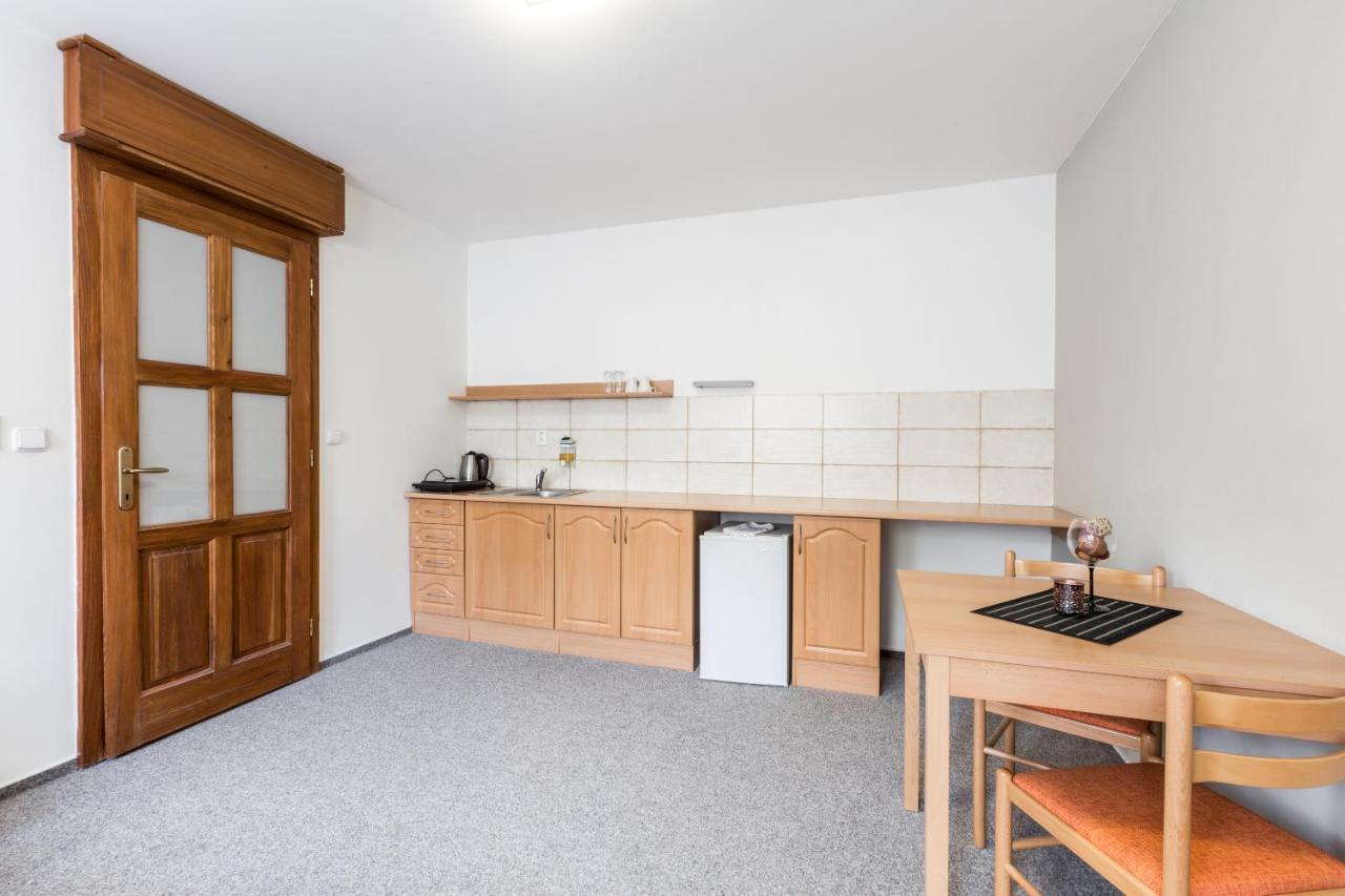 Pivovar A Penzion Grasel Cesky Rudolec Exterior photo